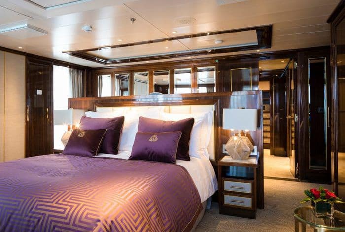 Cunard Queen Victoria Accommodation Grand Suite.jpg